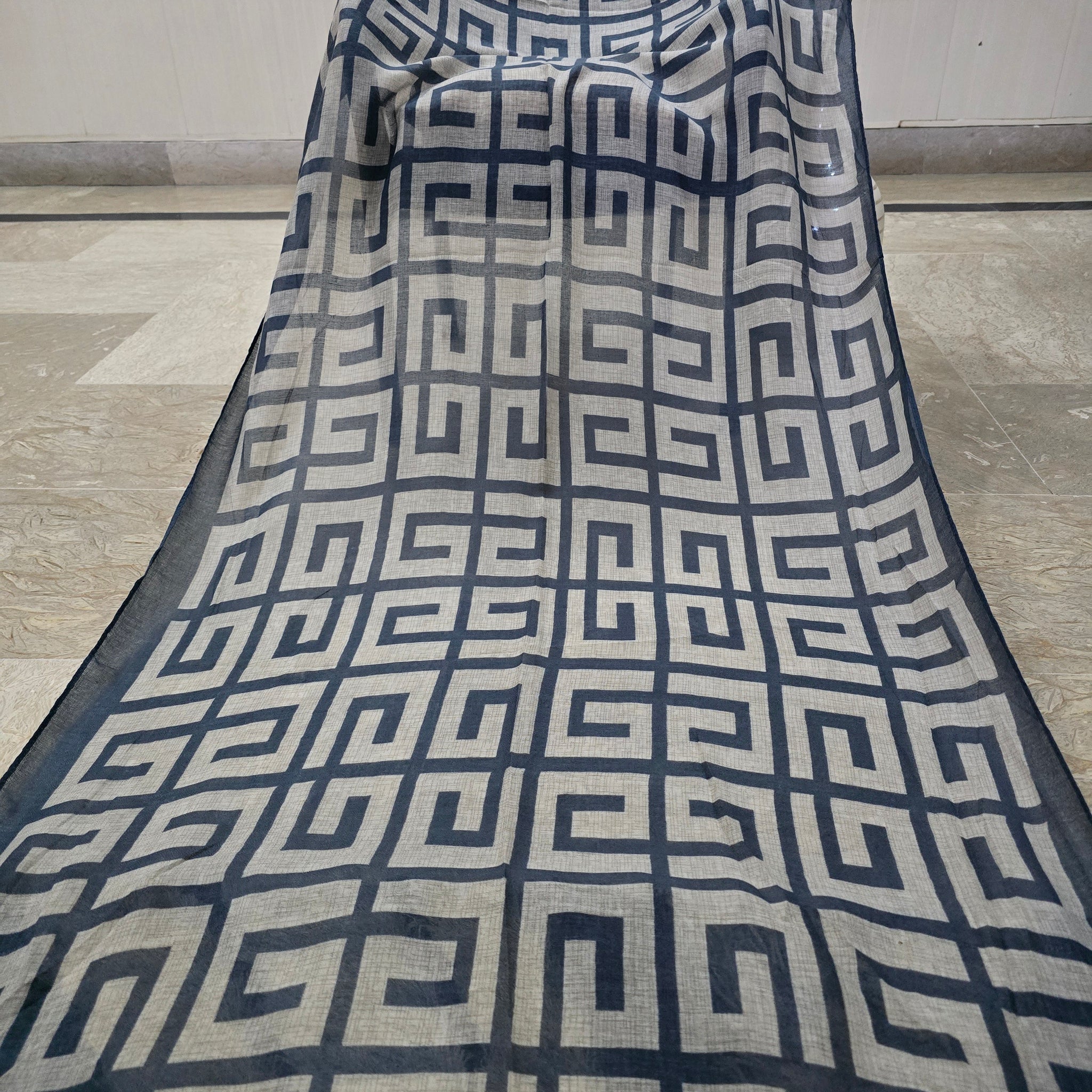 Gul Khaadi Loan Print Scarf