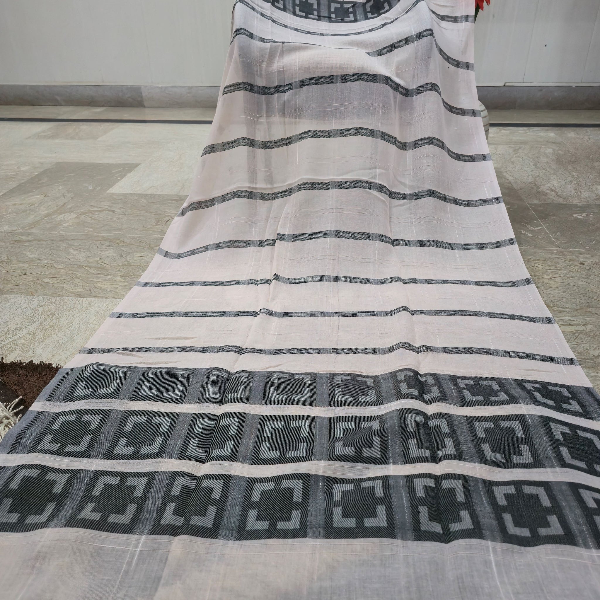 Dastak Khaadi Loan Print Scarf