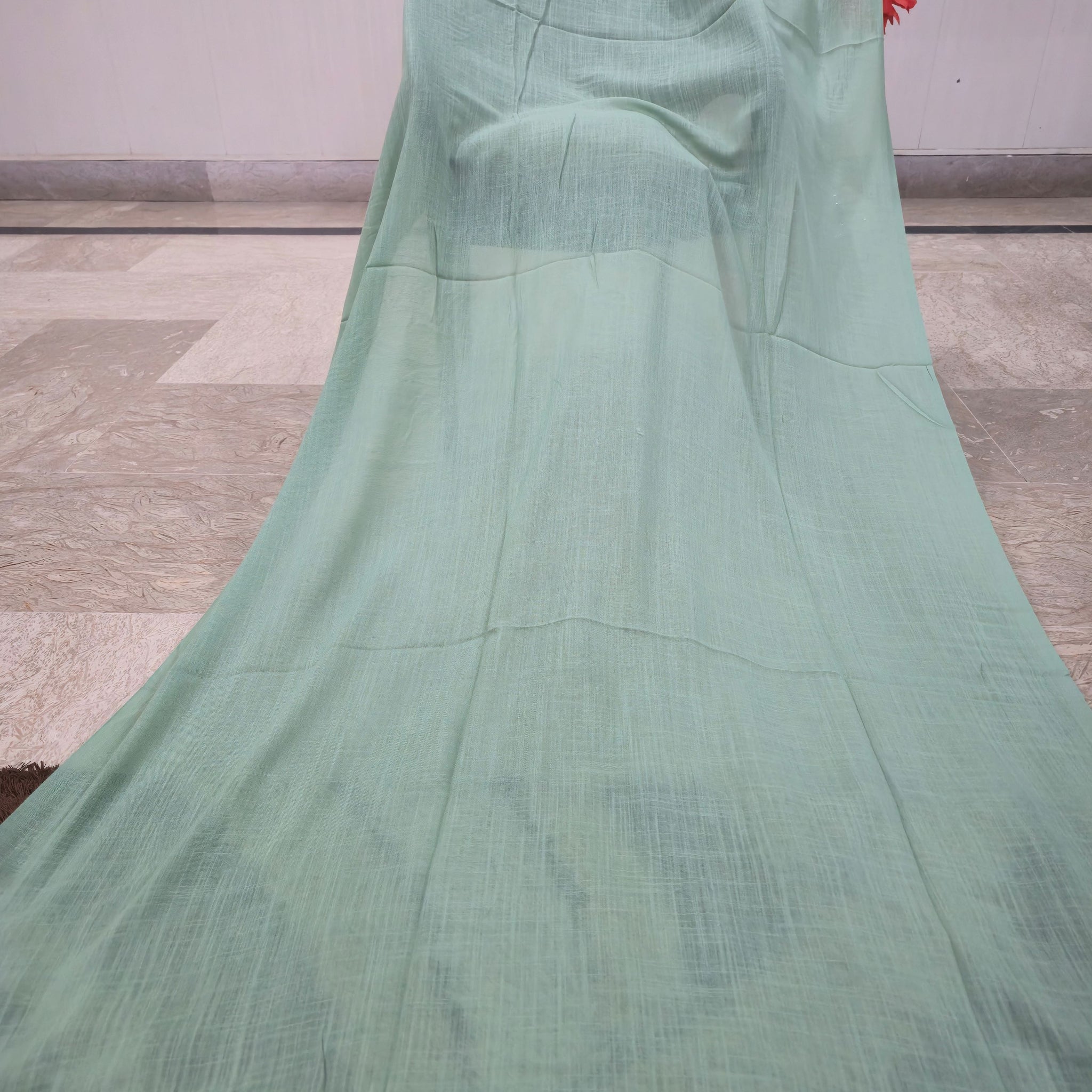 Mumkin Slub Lawn Kashmiri Plain Scarf