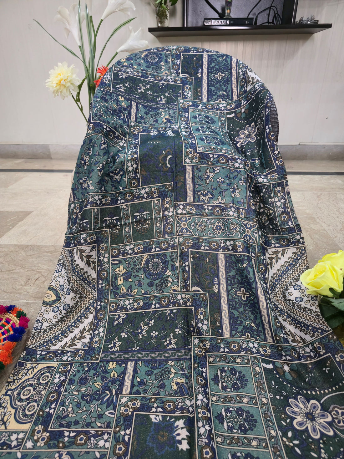 Taj Mahal Wool Digital Print Multicolour Scarf