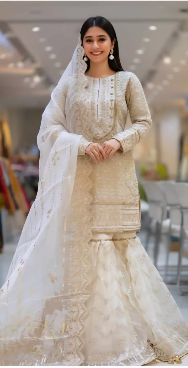 Ronaq Embroiderd 3pc