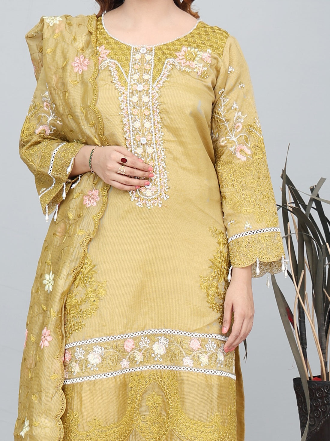 Rang Razay Embroidered 3pc
