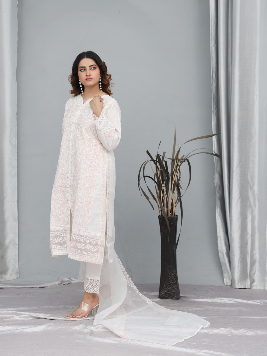 Mah Noor Embroiderec 3pc